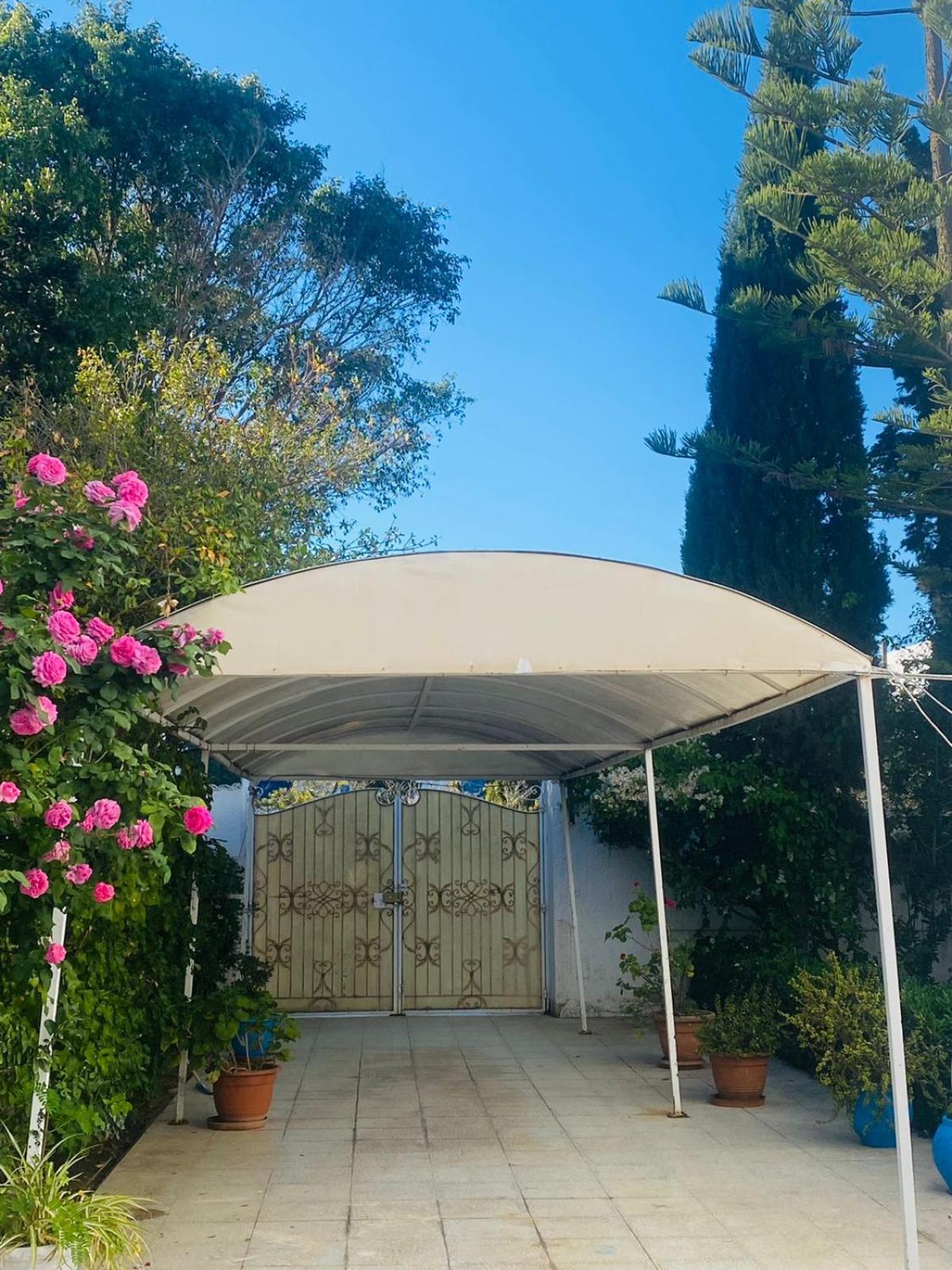 Appartamento La Maison Bleue Dar Salah Bey Esterno foto